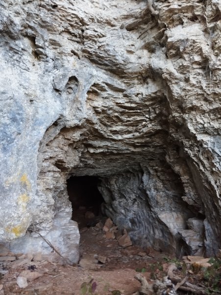 Créancey - Grotte Rochons 50m - entrée cavité photo 2, Aurélien Bloch.jpg
Fichier manquant